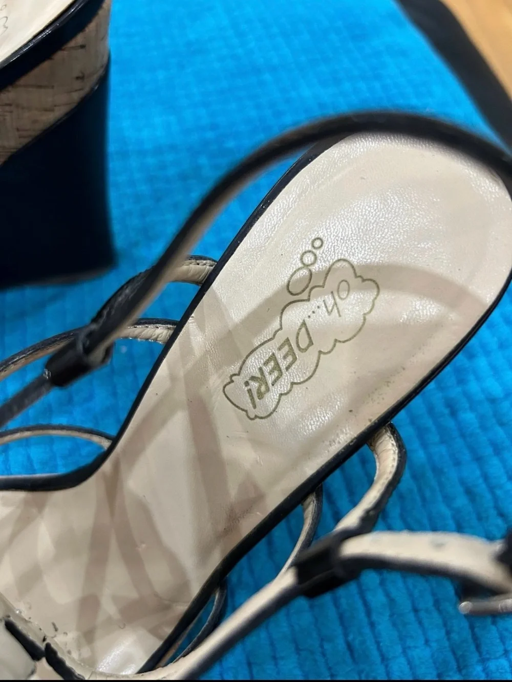 Oh…DEER!  Women’s Black Patent Platform Heels, size 7